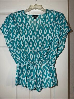 NWOT Aqua Teal and White V-Neck Peplum Blouse